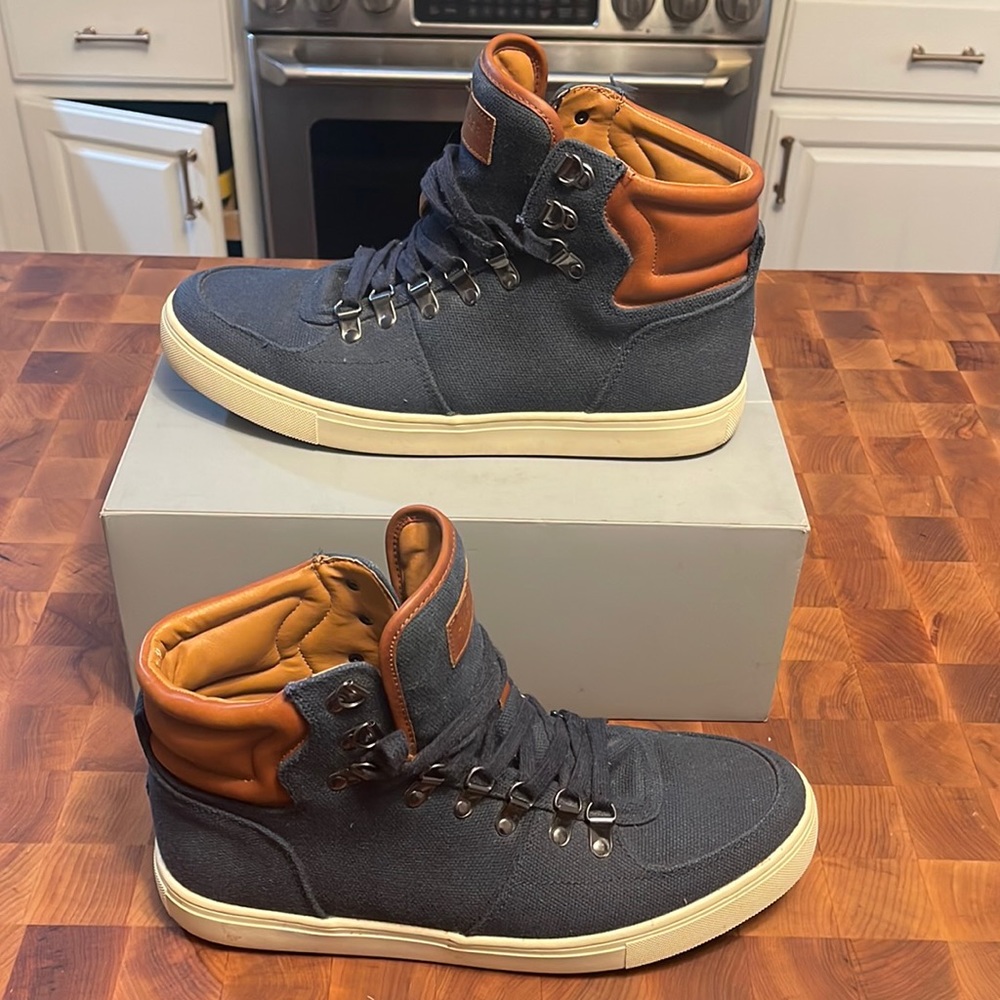 Tommy Hilfiger Macomb sneaker boot. Mens 9.5